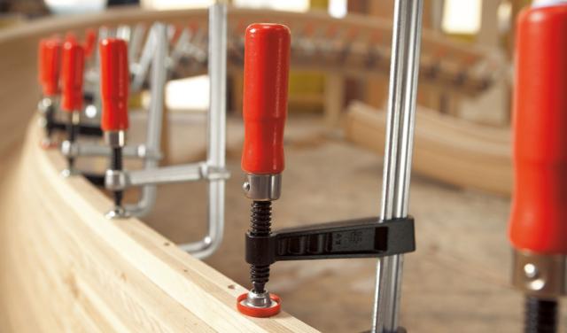 Mjukgjuten skruvklämma TG